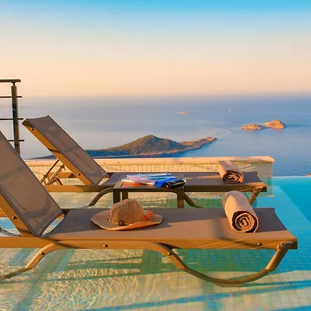 Nest - Hill Vista Villa *